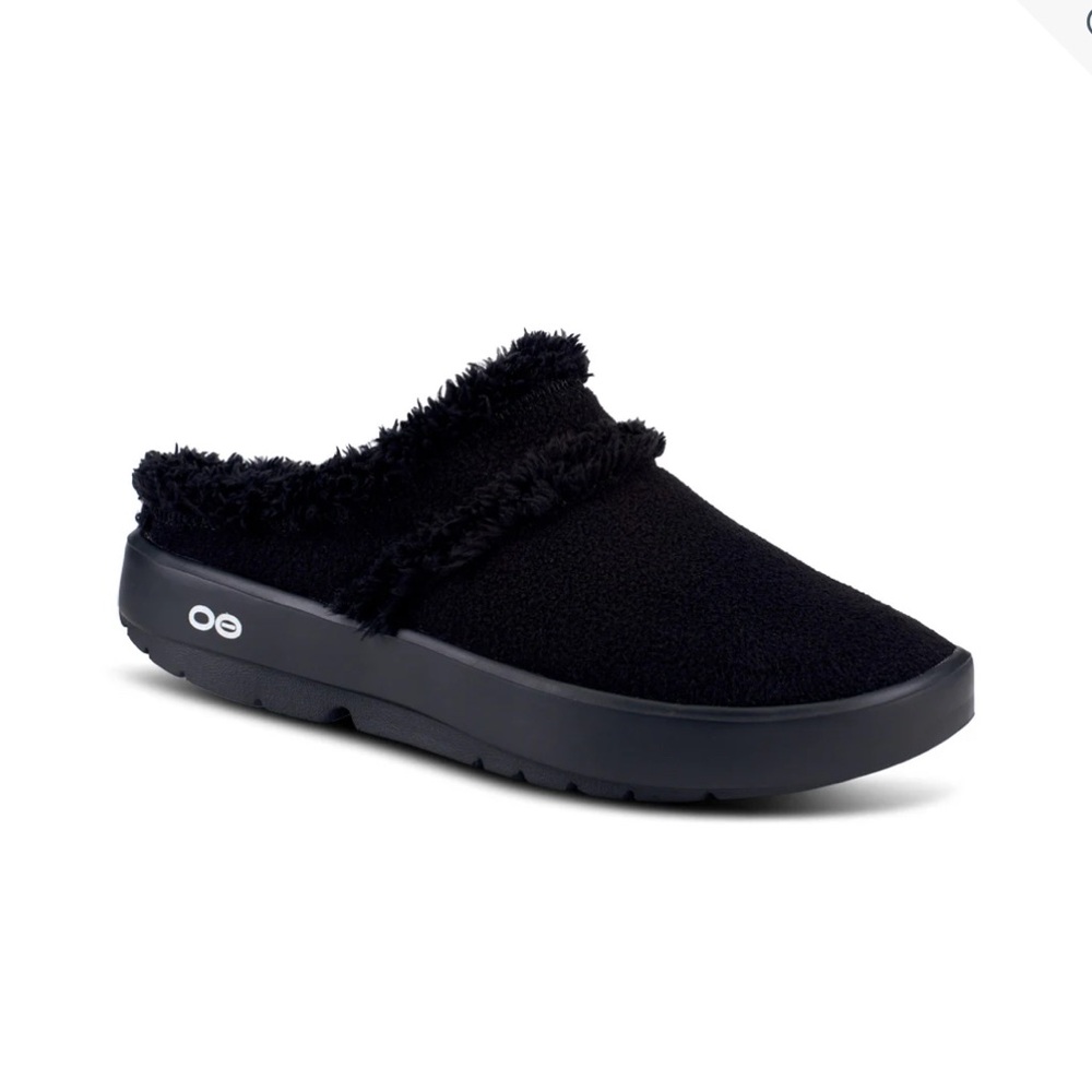 Oofos Oocoozie Mule- Black Slip-On Shoes
